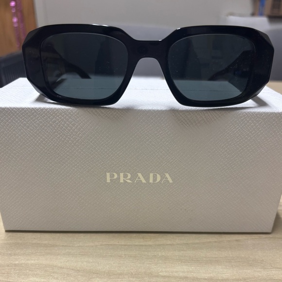 Prada Black Sunglasses - Picture 3 of 8